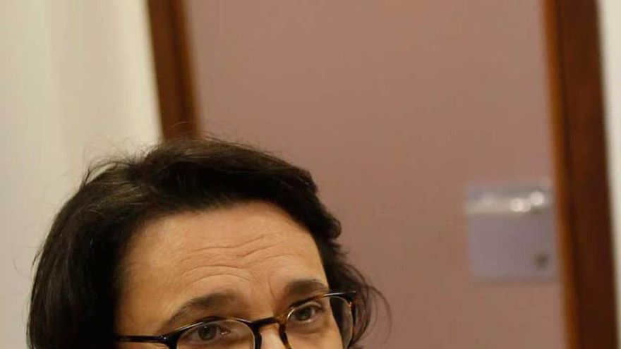 Begoña Martínez Argüelles, en el Hospital San Agustín.