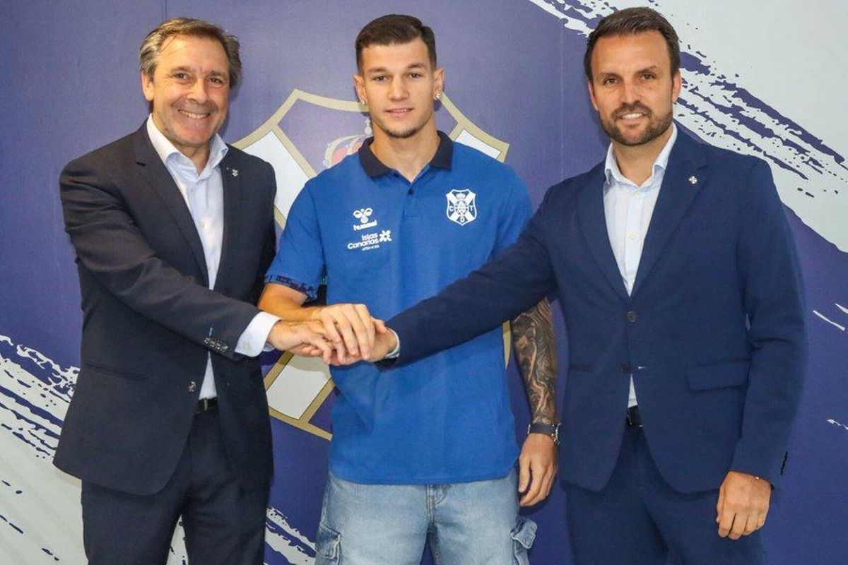 César Álvarez, junto a Felipe y Ayoze.