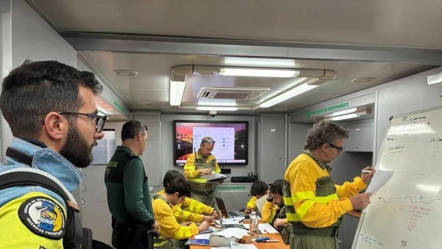 Un gran incendio (simulado) entre Gata y Salamanca pone a prueba a los efectivos ante 13 comunidades
