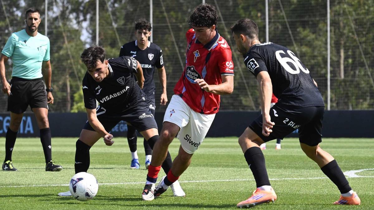 Hugo González, durante el partido ante el Viseu.