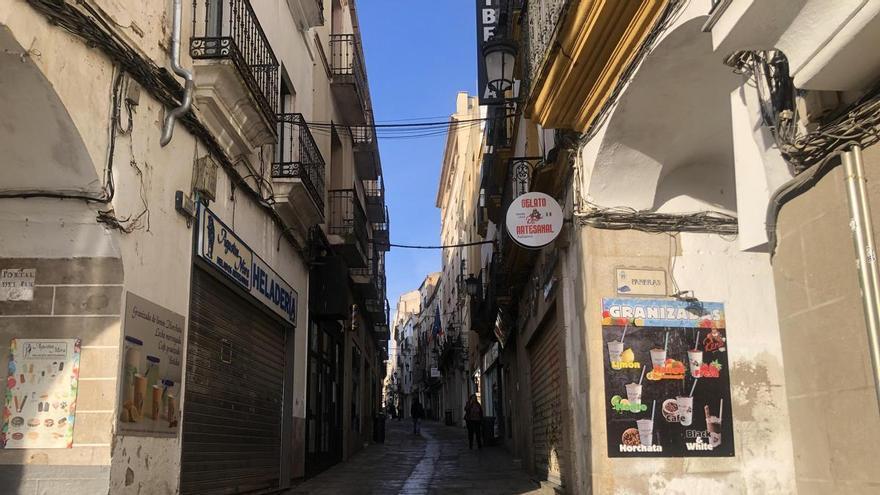 Fotogalería: Un paseo por la calle Pintores de Cáceres