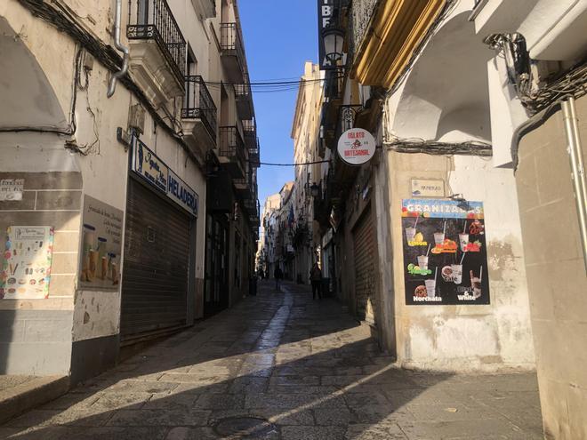 Fotogalería: Un paseo por la calle Pintores de Cáceres