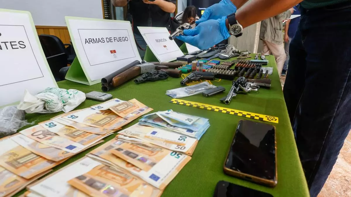 Primer aniversario del crimen de Alfafar: dos familiares detenidos con un arsenal en casa listo para la venganza