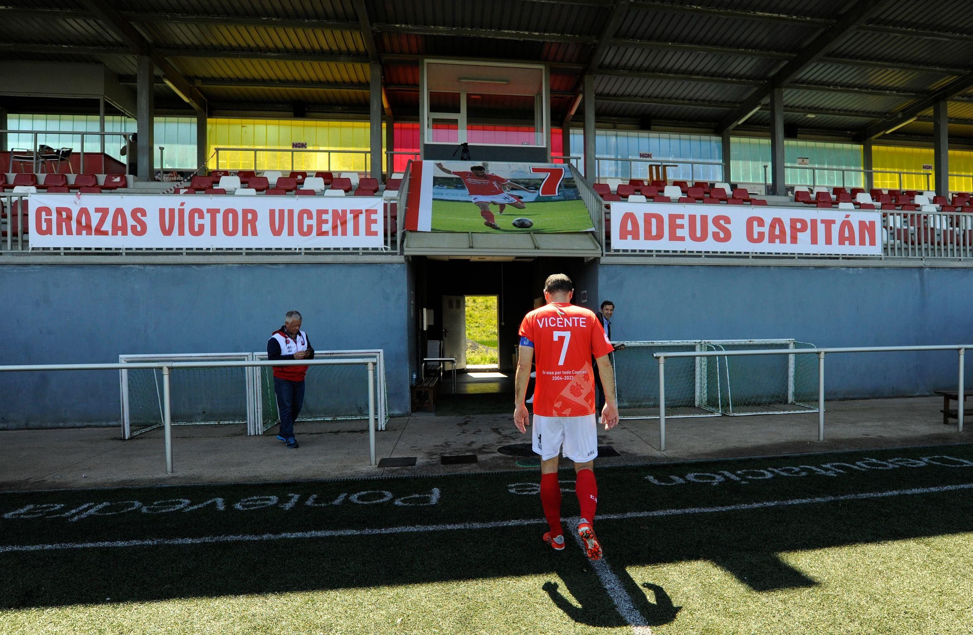 El 'one man club' gallego: Vicente cuelga las botas tras 19 temporadas en el Estradense