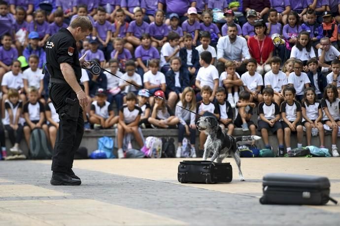 27-09-19 LAS PALMAS DE GRAN CANARIA. . LAS PALMAS DE GRAN CANARIA. Jornada de puertas abiertas de la Policía Nacional en el Parque Juan Pablo II. Fotos: Juan Castro.  | 27/09/2019 | Fotógrafo: Juan Carlos Castro