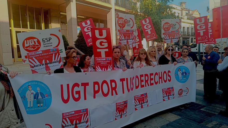 Trabajadores de ayuda a domicilio en Córdoba exigen medidas de protección tras la agresión con arma blanca