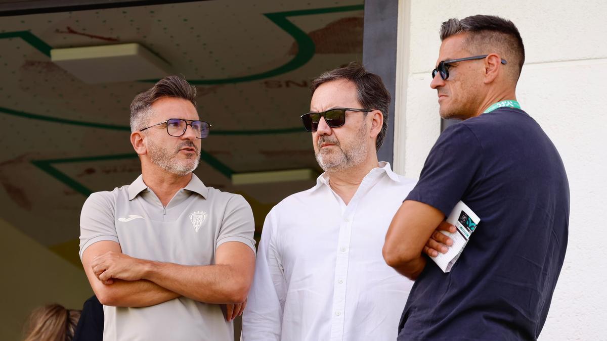 Iván Ania, Antonio Fernández Monterrubio y Juanito, en la presente pretemporada del Córdoba CF.