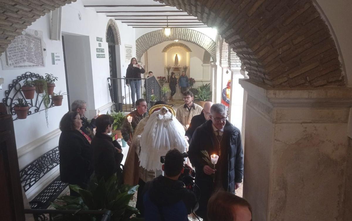 La imagen del Divino Niño, procesionada por los alrededores del santuario. | MORENO