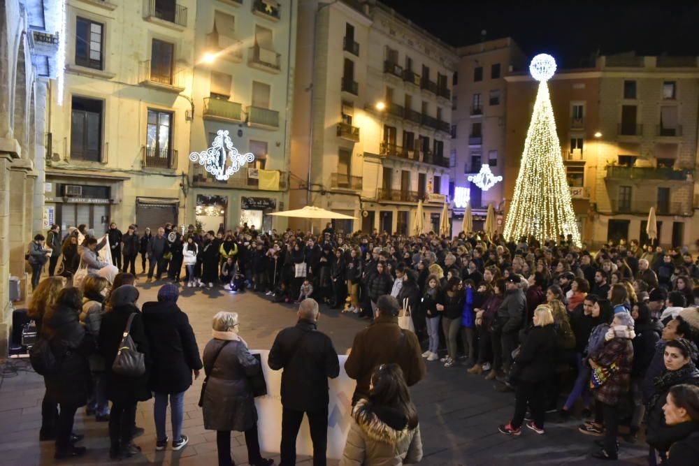 Unes 300 persones es concentren a Manresa contra les dues noves agressions sexuals