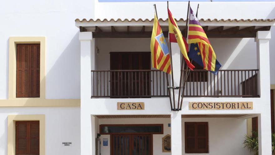 La fachada de la sede del Consell de Formentera.
