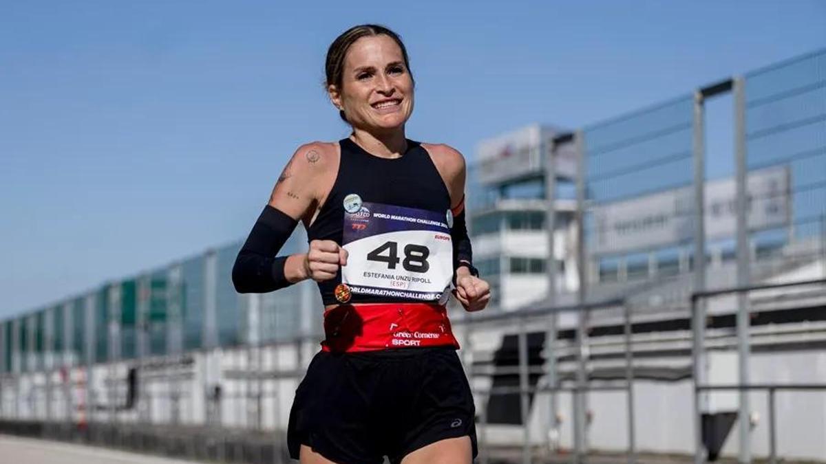 Estefanía Unzu, conocida como Verdeliss, tiene un truco que la convierte en "incansable" en los recorridos largos como maratones.