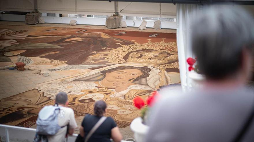 La Orotava Prepares Massive Volcanic Sand Tapestry for Corpus Christi