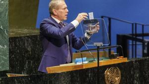 El embajador de Israel en la ONU tritura en directo la carta de Naciones Unidas