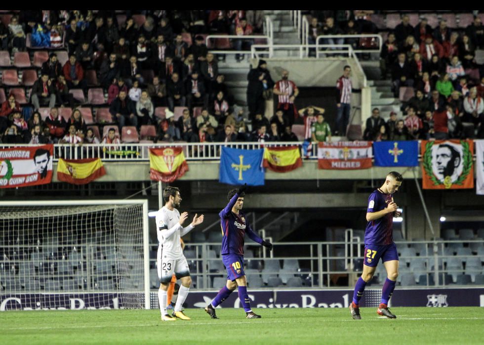 El partido entre el Barcelona B y el Sporting de Gijón, en imágenes