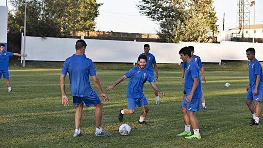 Momento de un entrenamiento del Villaralbo CF.