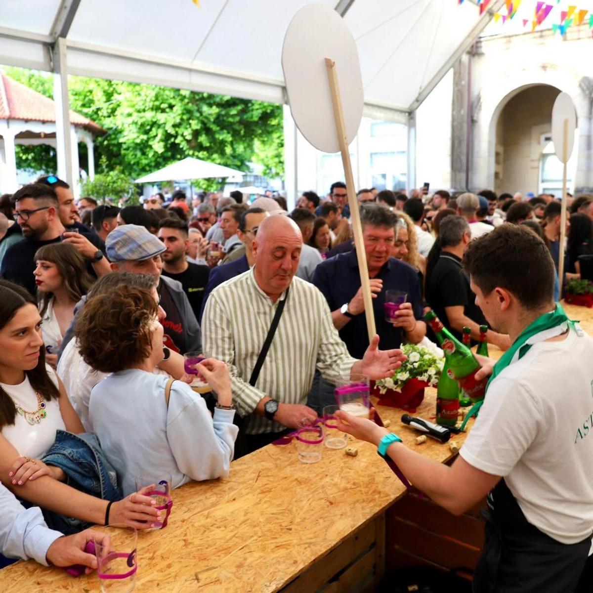 La Feira da Sidra más multitudinaria en fotos: A Estrada saboreó una edición de récords