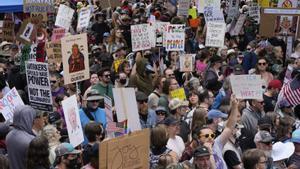Els EUA surten al carrer de forma multitudinària en protesta per Trump