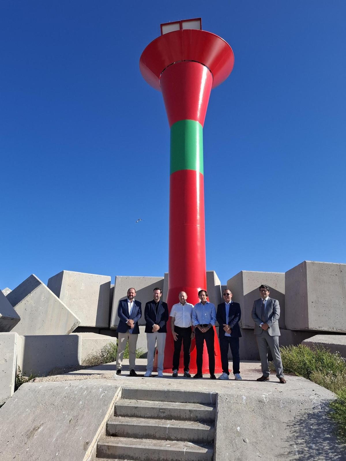 La delegación brasileña en el puerto alicantino.