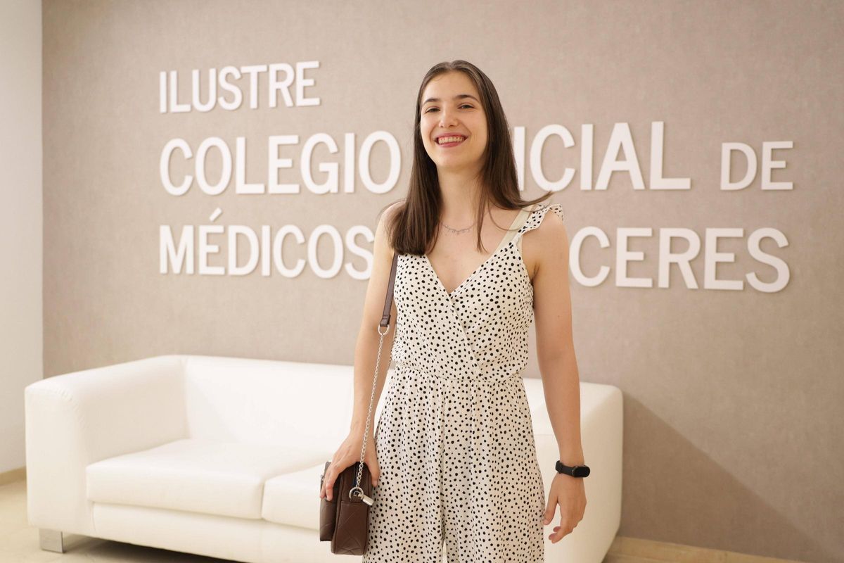 Inés Marín en el acto de bienvenida de los MIR en Cáceres