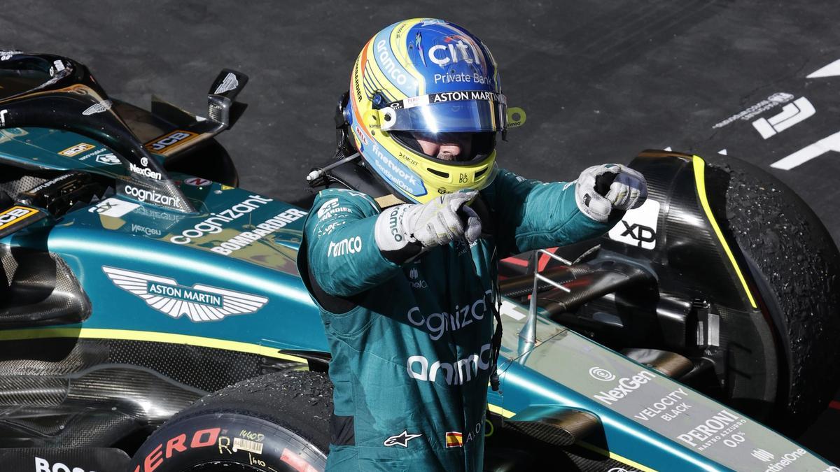 Fernando Alonso celebra su podio en Brasil