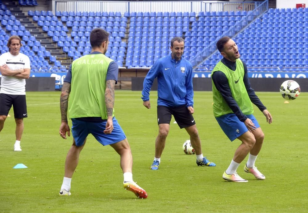 Entrenamiento de la Selección Galega en Riazor