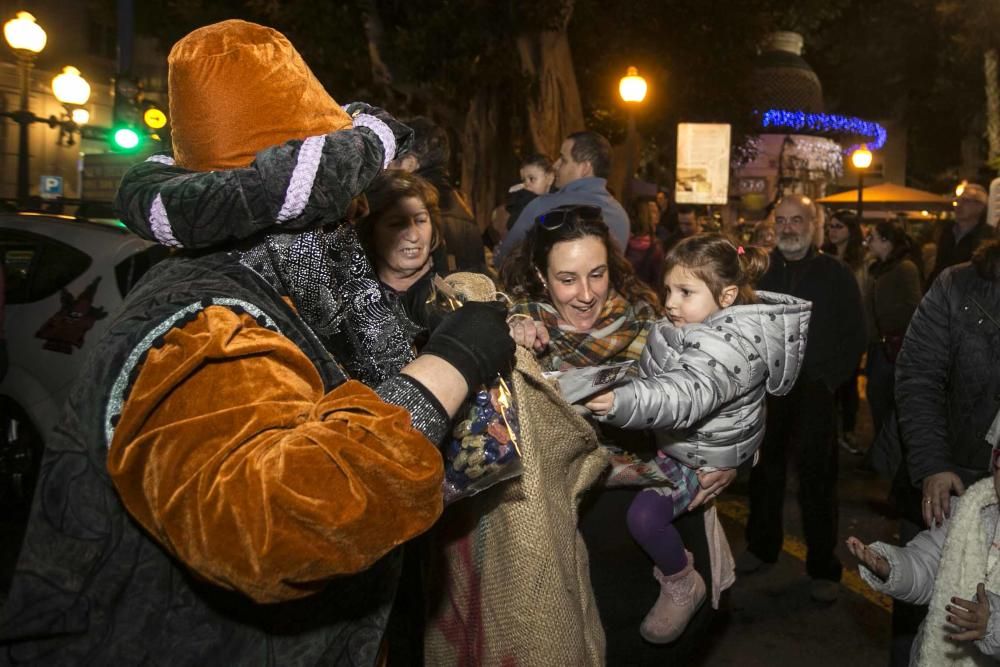 Desfile de los mensajeros reales en Alicante