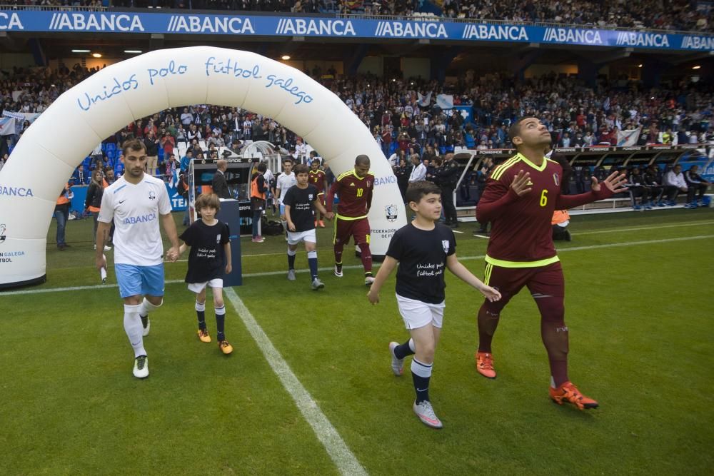 Gran ambiente en el Galicia-Venezuela de Riazor