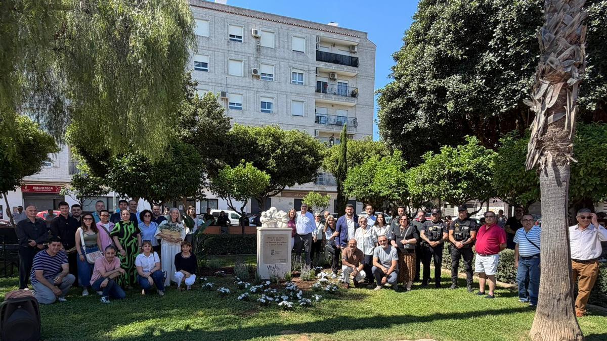 Monumento homenaje a laas víctimas y voluntarios de la dana en Albal.