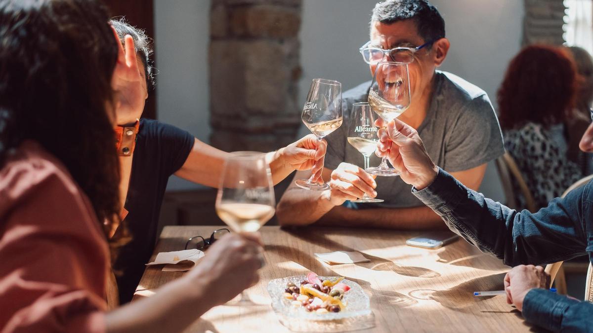 El moscatel, el vino de la felicidad