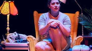 La crisi generacional de la vivenda puja als escenaris amb ‘Llogatera’