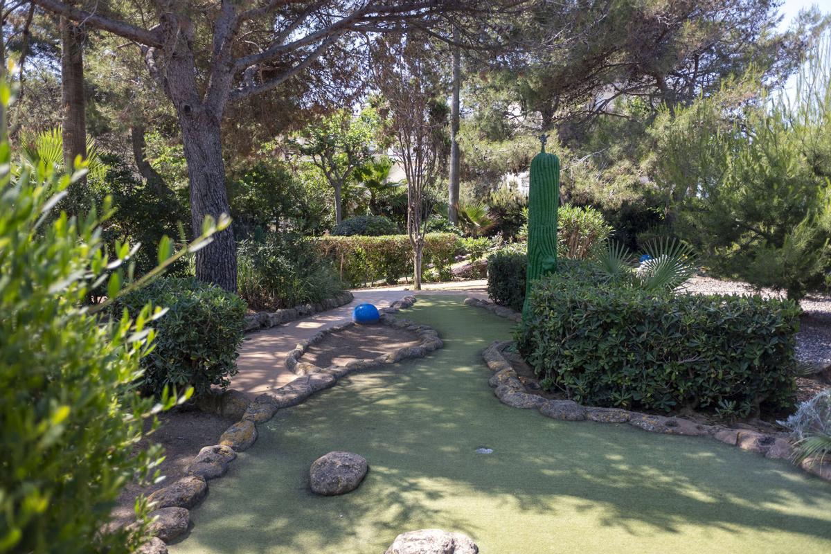Los últimos hoyos del Dino Golf