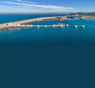 El tren al puerto exterior y la ría atraen el mayor gasto estatal, que se estanca en las carreteras