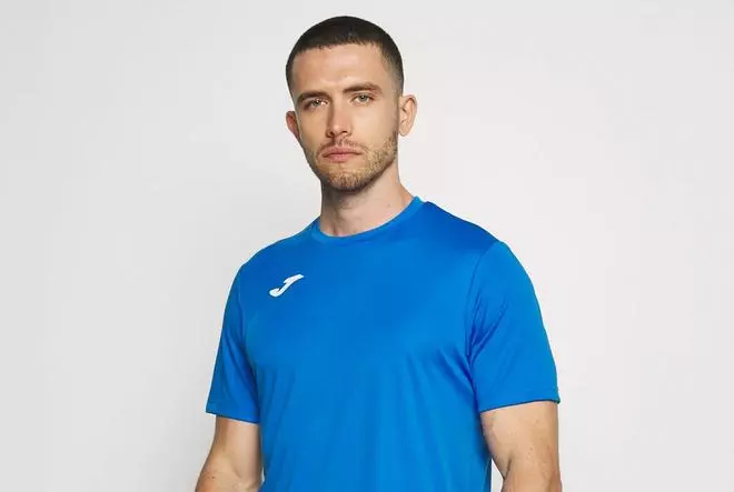 La camiseta Joma perfecta para volver al gimnasio cuesta menos de 7€