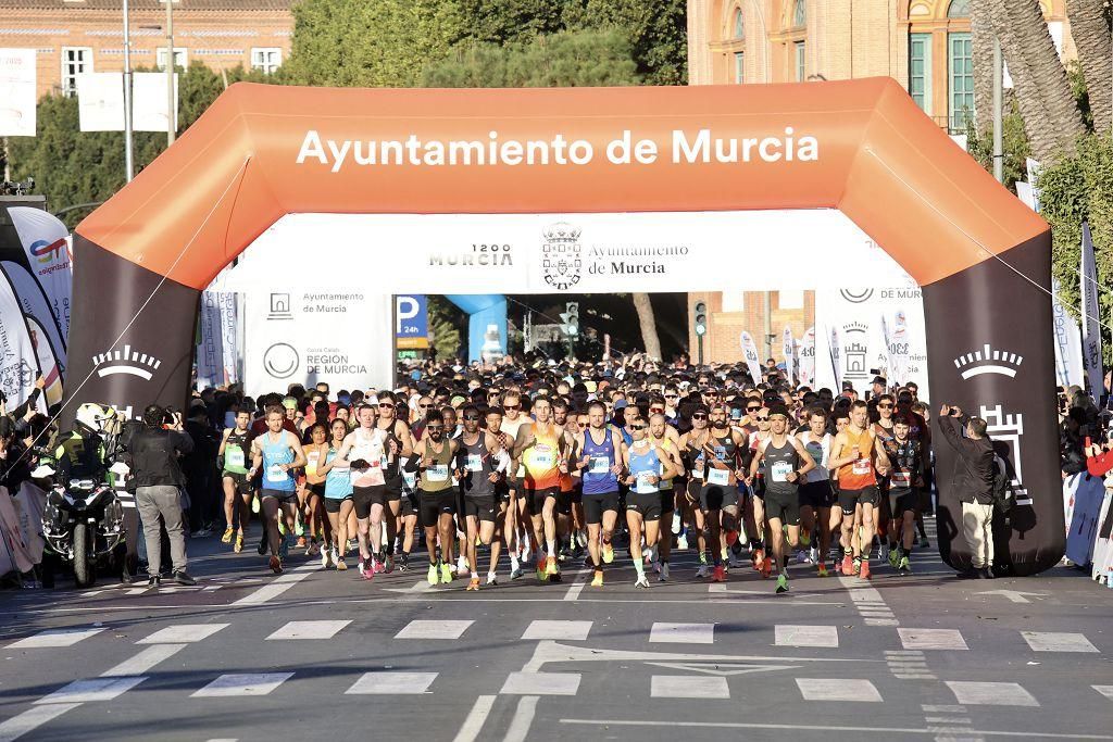 Las mejores imágenes de la TotalEnergies Maratón Murcia Costa Cálida