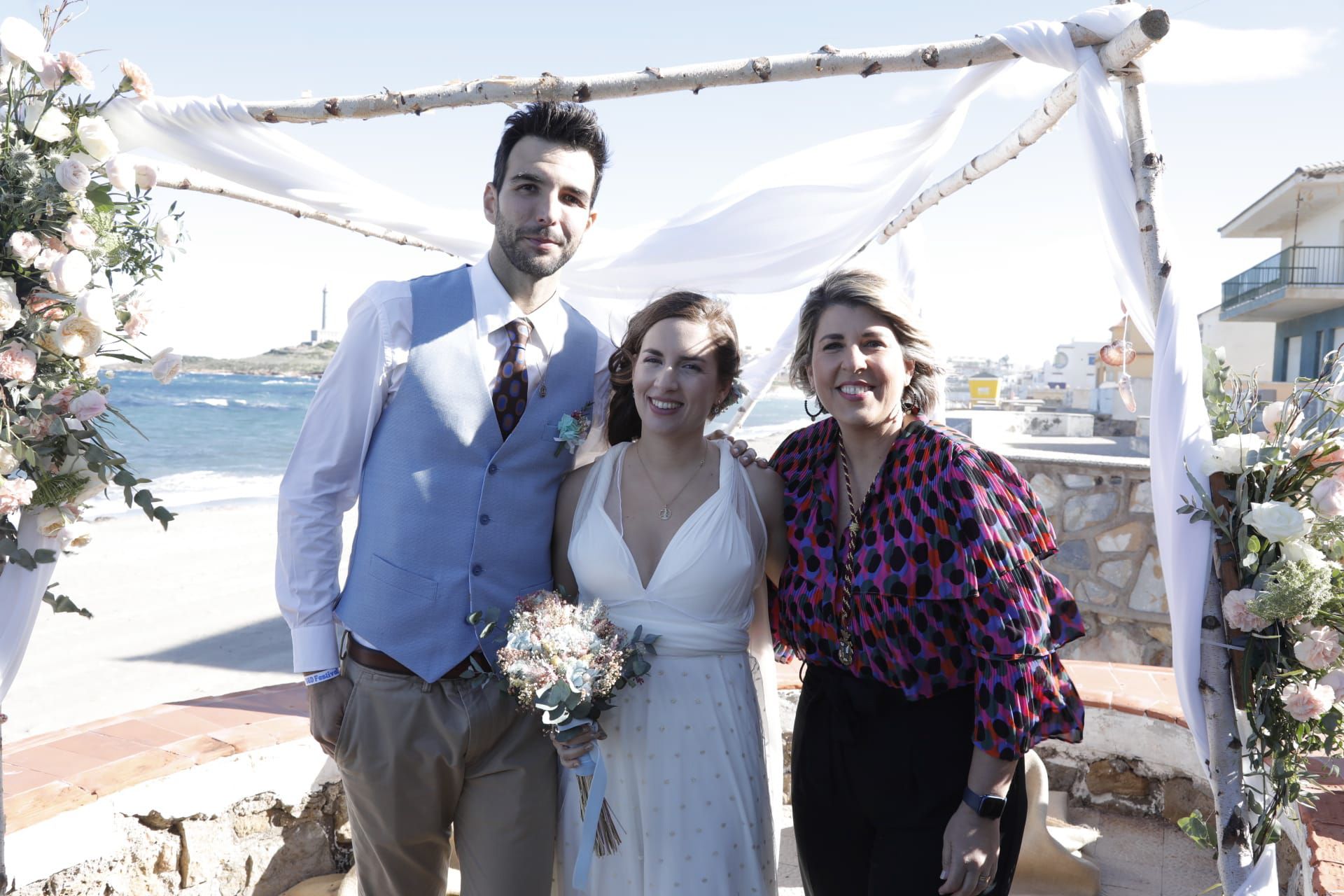 La primera boda celebrada en la playa en Cartagena