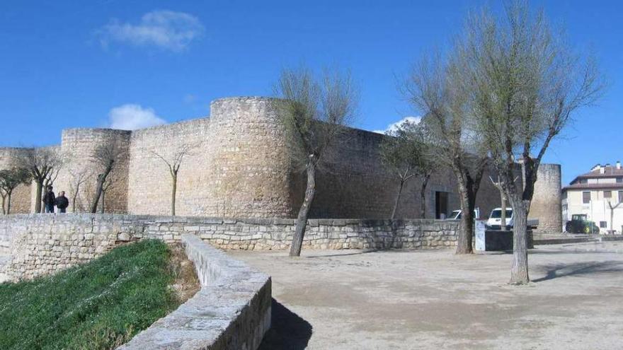 En la imagen, el antiguo Alcázar de Toro que ha sido objeto de una rehabilitación parcial. Foto