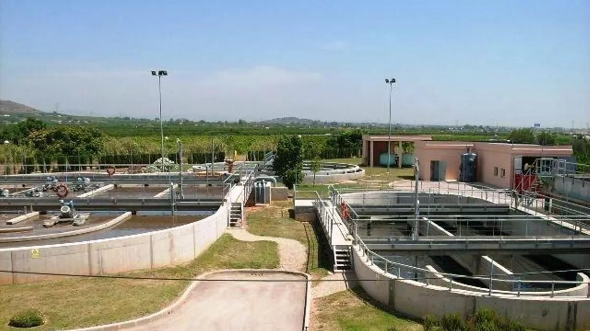 Imagen de archivo de la depuradora de aguas en Riba-roja.