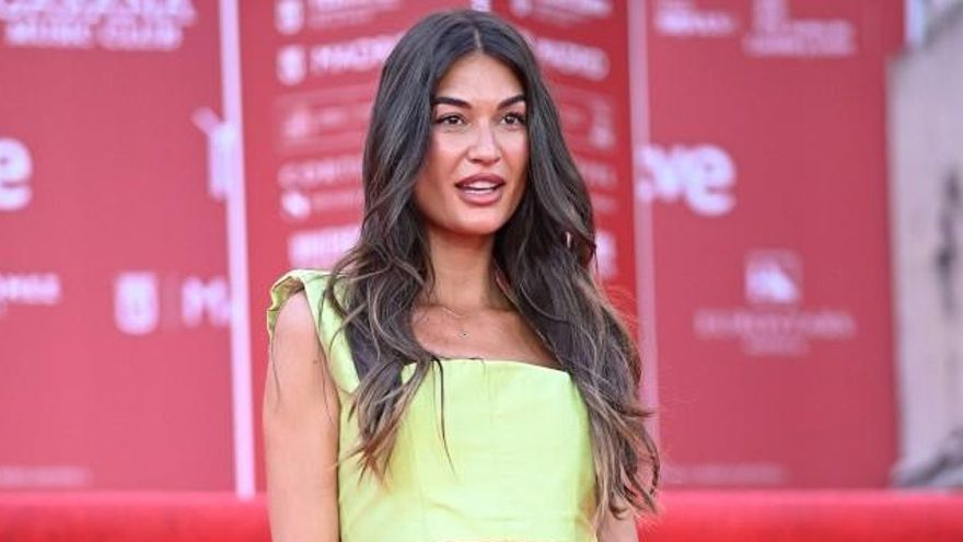 Archivo - Estela Grande posa en la alfombra roja de la II edición de los Premios Academia de la Moda Española que tiene lugar en la Biblioteca Nacional de España, a 17 de julio de 2025, en Madrid (España).