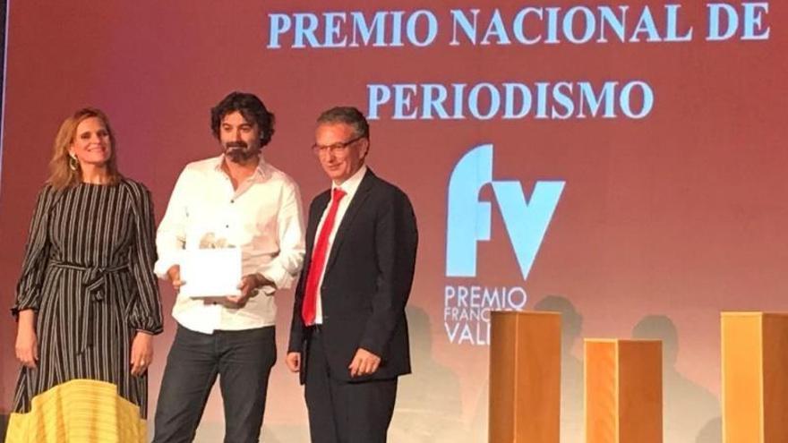 Javier Arcenillas gana el premio Francisco Valdés con ‘Sicarios’