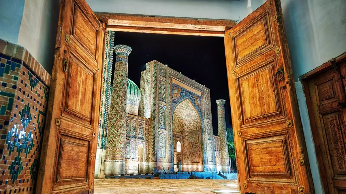 Uzbekistán, el corazón de la seda, la nueva Expedición VIAJAR que no puedes perderte