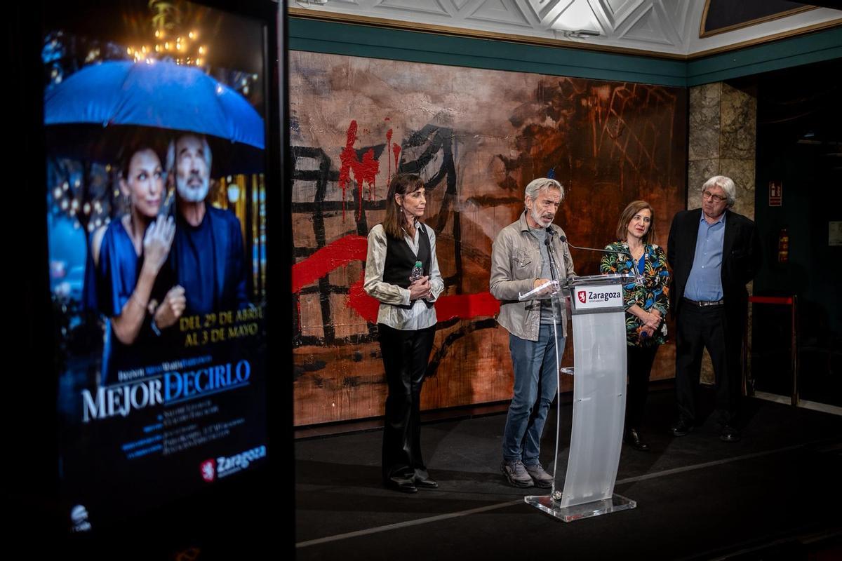 María Barranco, Imanol Arias, Sara Fernández y José María Turmo durante la presentación de 'Mejor no decirlo'