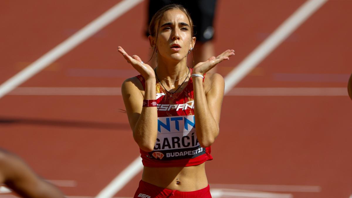 Daniela García, motivándose antes de la carrera
