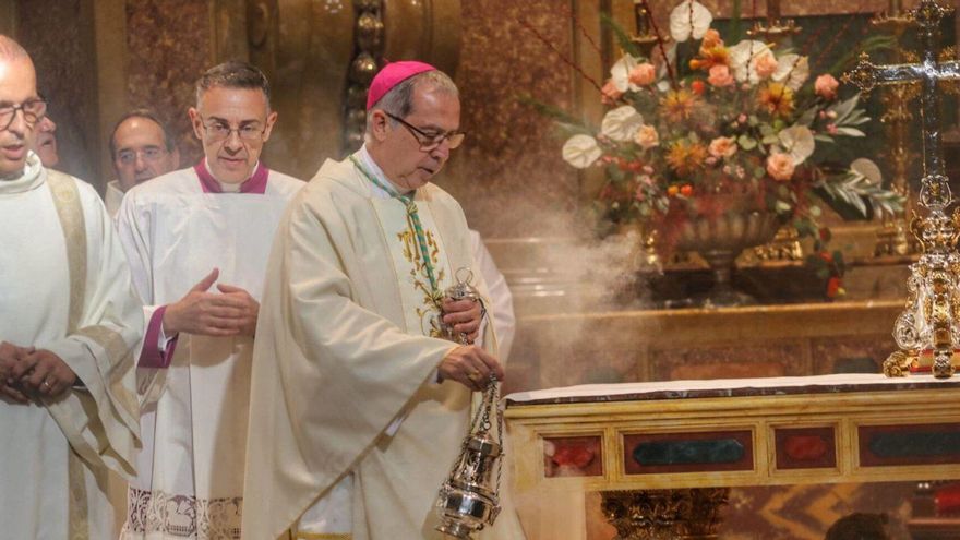 La Catedral de Zamora sopla sus 850 velas