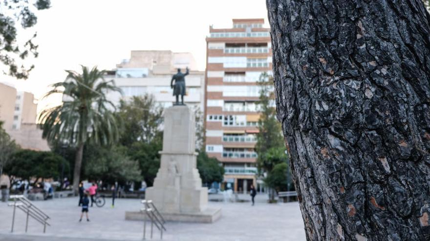 La céntrica plaza Castelar donde se han producido los hechos