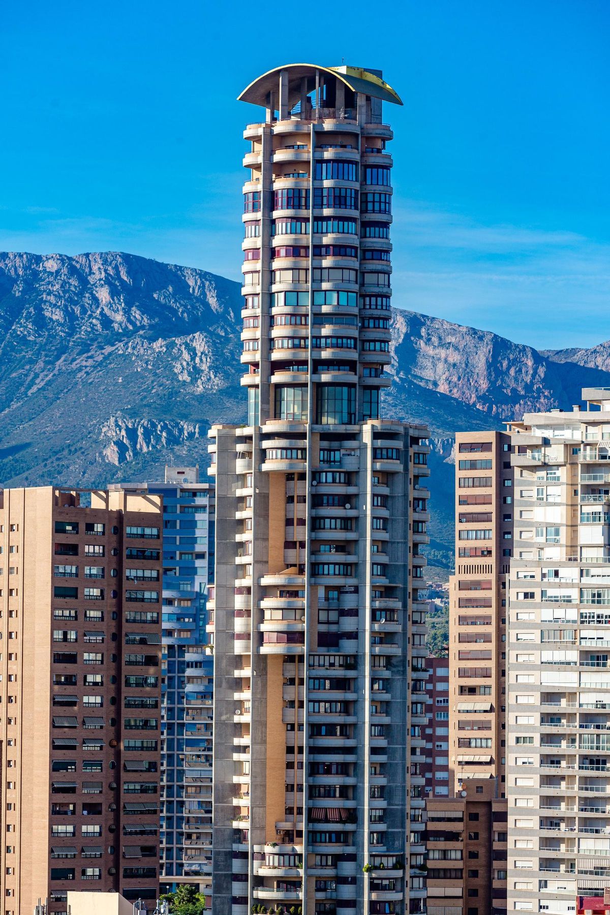 Uno de los edificios más altos de la capital turística.