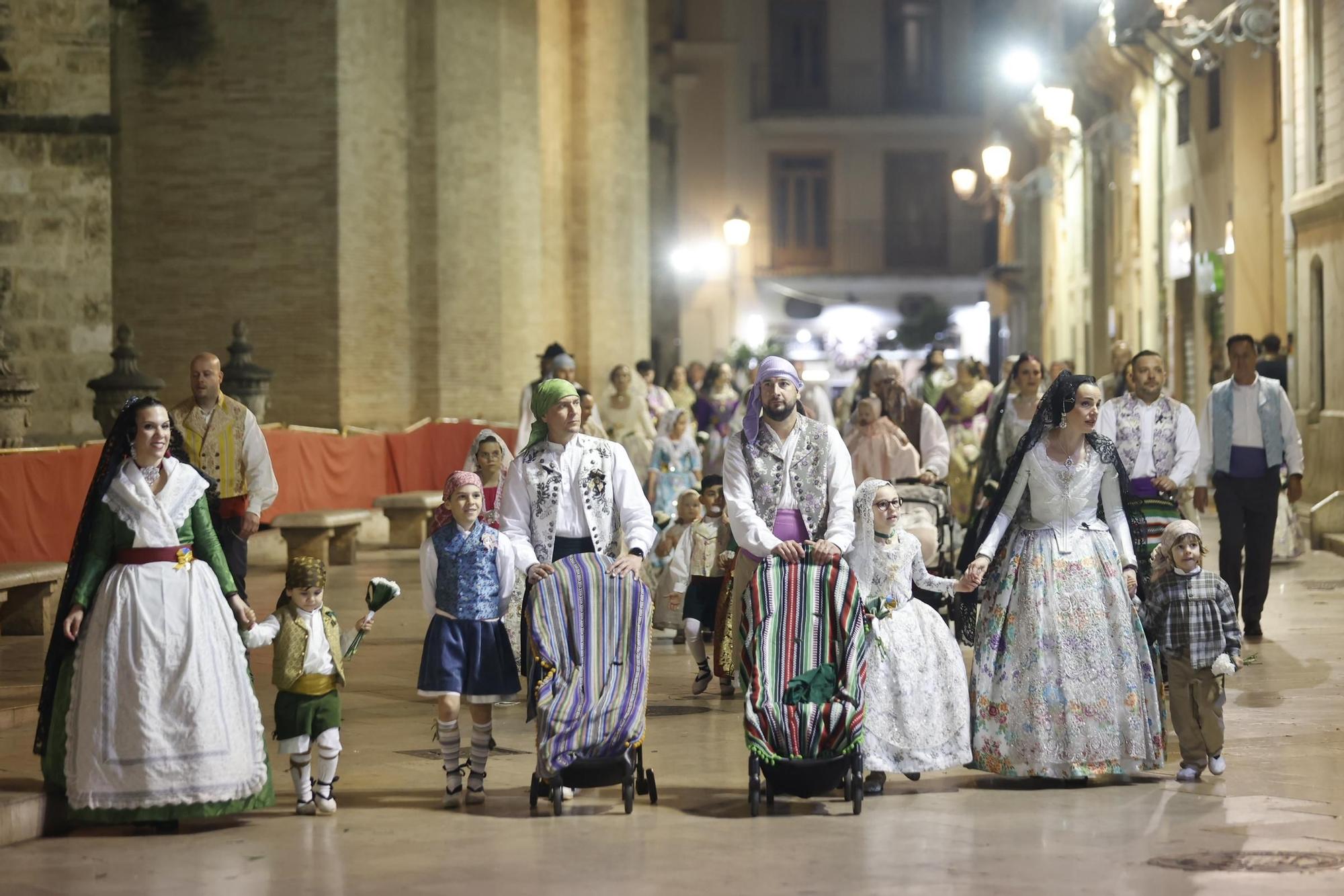 Ofrenda. 17 de marzo. Calle San Vicente (21-22 horas)