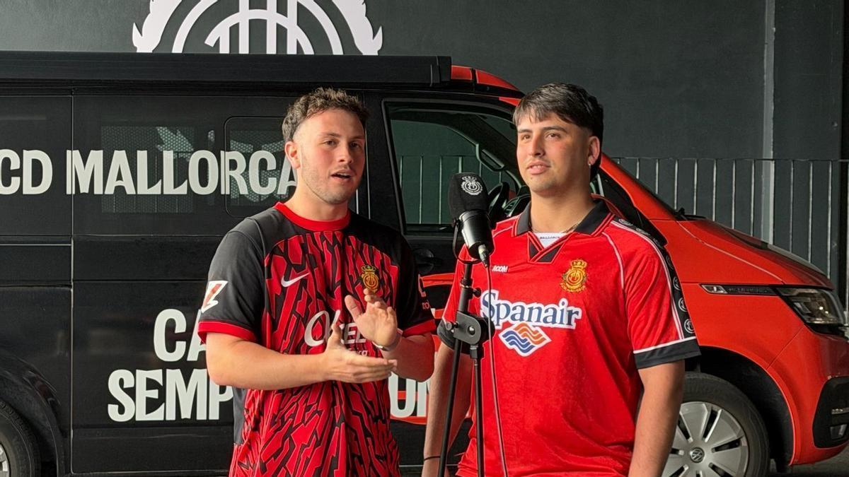 Antonio y Carlos, socios del Mallorca, envían un mensaje de apoyo a los jugadores