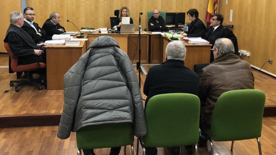 Jutgen a un policia local de Platja d&#039;Aro per simular una caiguda i cobrar la indemnització