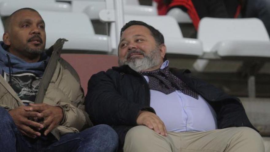 André Brocanelo, junto a Miguel Ángel Jiménez en el partido del FC Cartagena del domingo