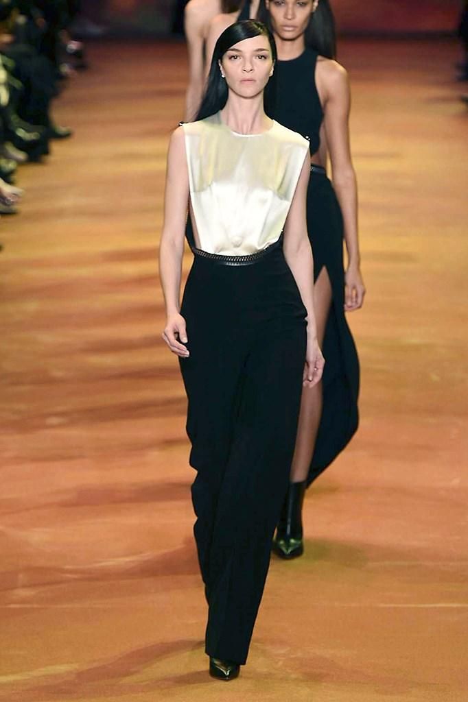 Mugler